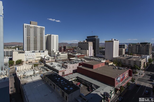 255 N Sierra St in Reno, NV - Building Photo - Building Photo