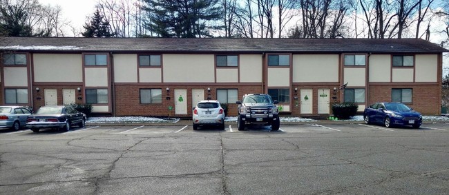 Orchard Terrace in St. Clairsville, OH - Building Photo - Building Photo