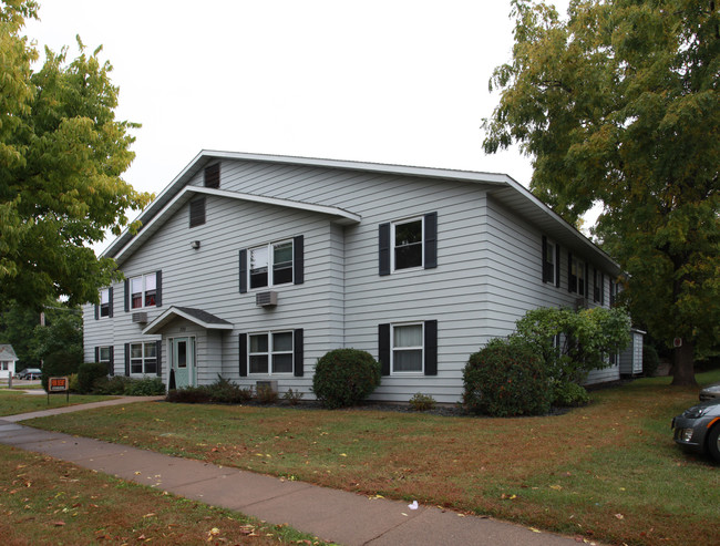 320 N 2nd St in River Falls, WI - Building Photo - Building Photo