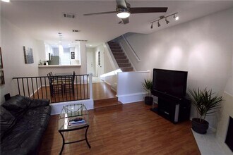 1804 Capital Pkwy in Austin, TX - Building Photo - Building Photo