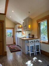 5109 NE Mason St, Unit Beautiful ADU for rent in Portland, OR - Foto de edificio - Building Photo