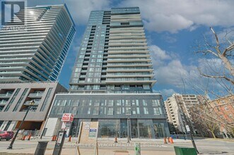 370 Martha St in Burlington, ON - Building Photo - Building Photo