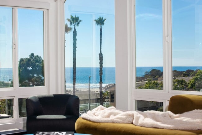 338 Shoemaker Ct in Solana Beach, CA - Building Photo - Building Photo