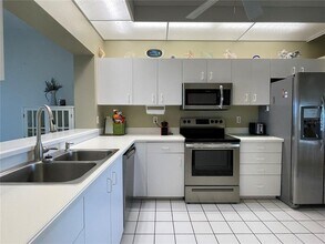 7872 Sailboat Key Blvd S in South Pasadena, FL - Building Photo - Building Photo