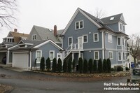 119 Westbourne Ter, Unit 1 in Brookline, MA - Foto de edificio - Building Photo