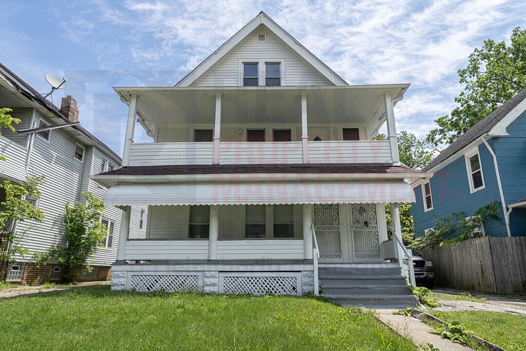 3353 E 132nd St in Cleveland, OH - Building Photo