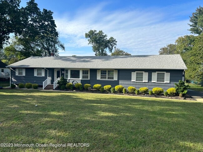 property at 1 Michaels Ct