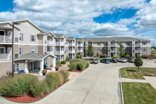 Connect55+ Indianola Senior Community 55+ in Indianola, IA - Foto de edificio - Building Photo