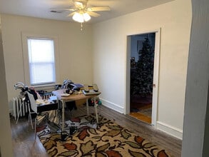 616A Ohio St, Unit A in Oshkosh, WI - Building Photo - Building Photo