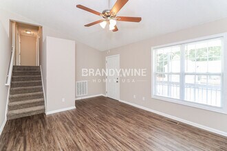 216 Remington Ct in Dallas, GA - Foto de edificio - Building Photo
