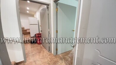 2440 N Gower St in Los Angeles, CA - Building Photo - Building Photo