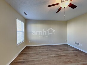 668 Day Break Dr in Greenwood, IN - Building Photo - Building Photo