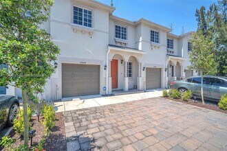 20876 NW 9th Path in Miami Gardens, FL - Building Photo - Building Photo