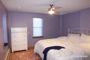 186 Webster St, Unit 3 in Boston, MA - Building Photo