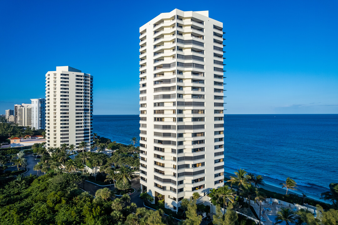 Sea Winds in Riviera Beach, FL - Building Photo