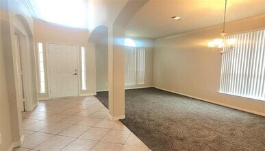 1220 Cloverhill Ln in Desoto, TX - Building Photo - Building Photo