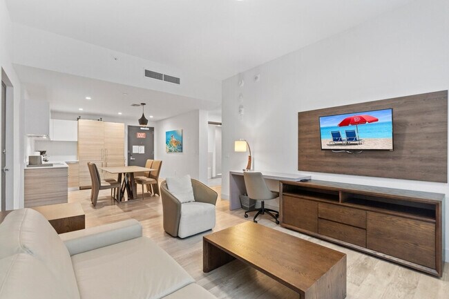 777 N Ocean Dr