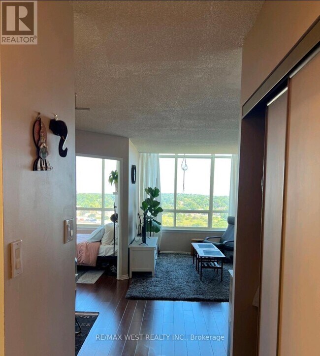 5 Greystone Walk Dr in Toronto, ON - Building Photo - Building Photo