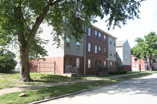 College Hill Apartments