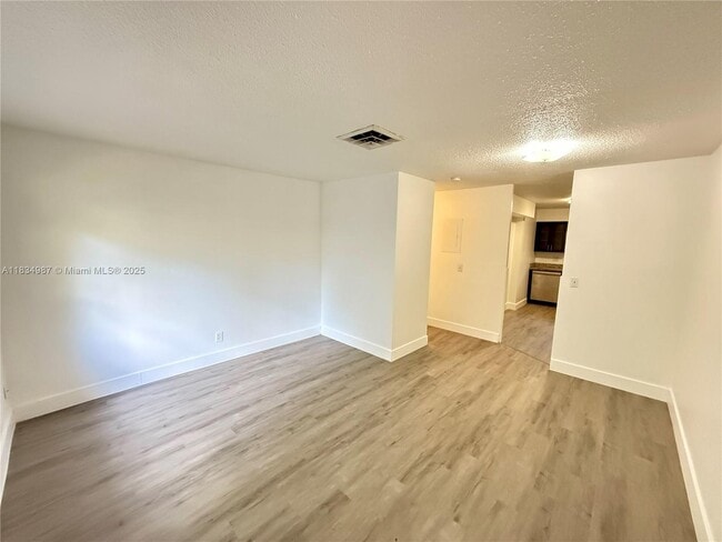 1406 Arpeika St in Fort Lauderdale, FL - Building Photo - Building Photo