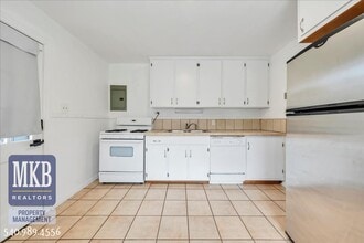 823 Brandon Ave SW in Roanoke, VA - Building Photo - Building Photo
