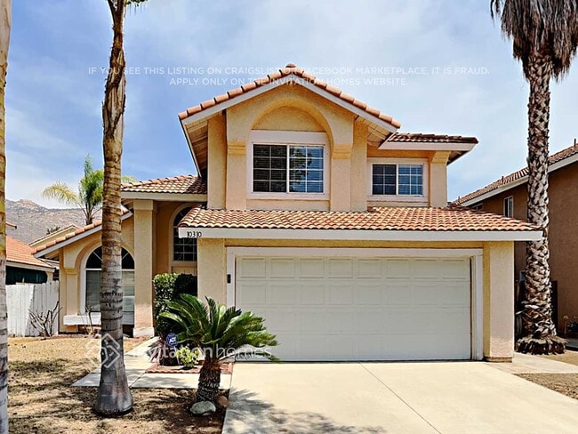 property at 10310 Vía Pastoral
