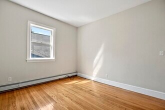 87 Broad St in Lynn, MA - Building Photo - Building Photo