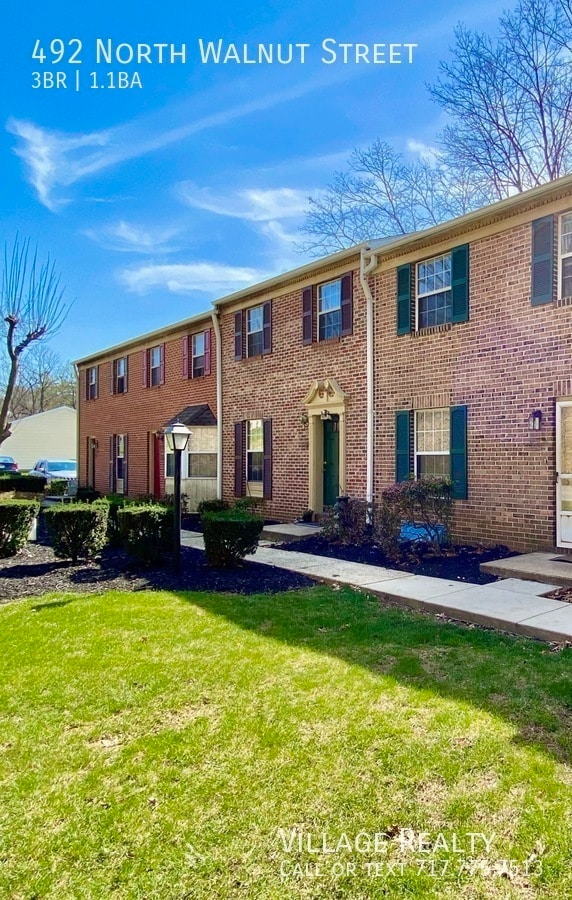 property at 492 N Walnut St