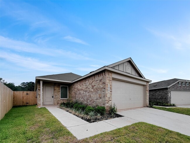 property at 1619 Winwood Dr