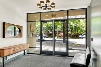 5001 California Ave SW in Seattle, WA - Building Photo - Building Photo