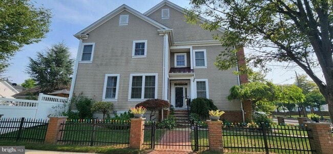 property at 1016 ROBBINS-EDINBURG