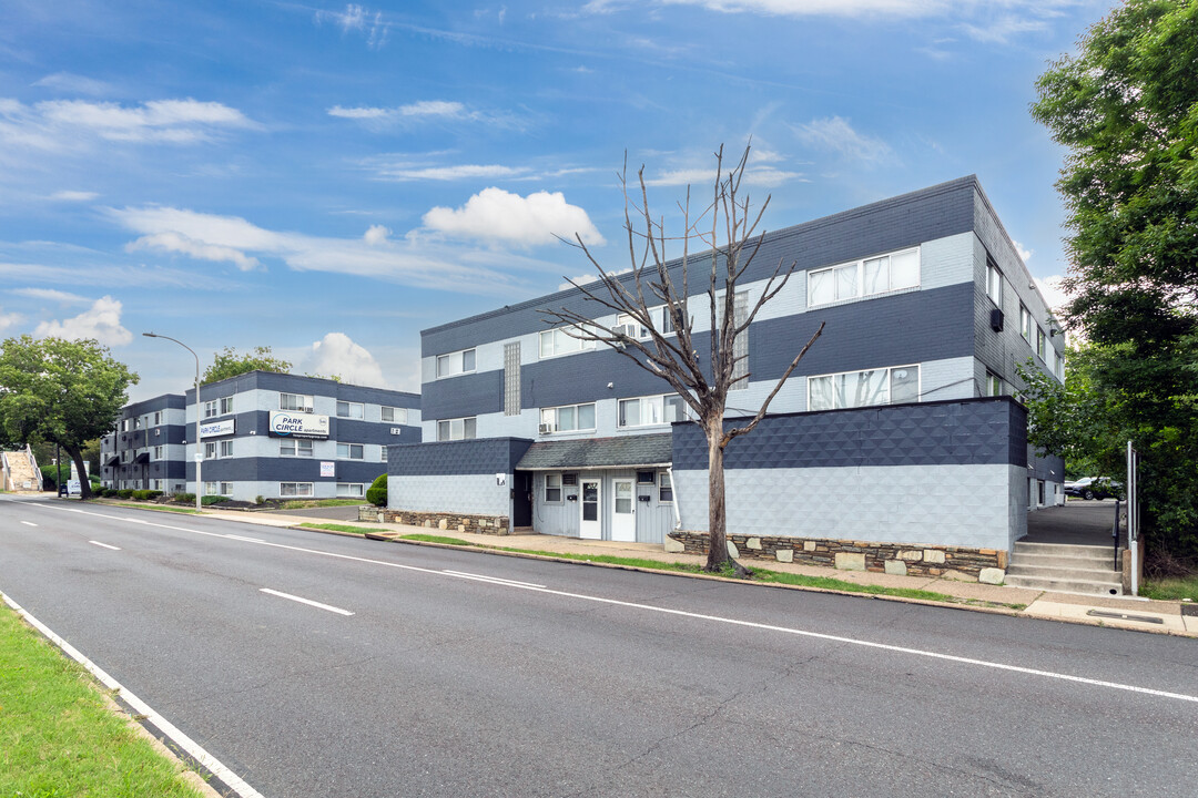 The Park Circle Apartments in Philadelphia, PA - Building Photo