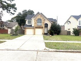 15806 Oak Mountain Dr in Houston, TX - Building Photo