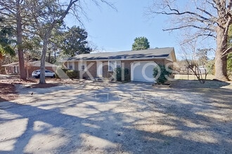 3216 McCleod Ave in West Columbia, SC - Building Photo - Building Photo