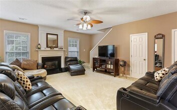 4905 Falling Water Terrace in Roswell, GA - Building Photo - Building Photo