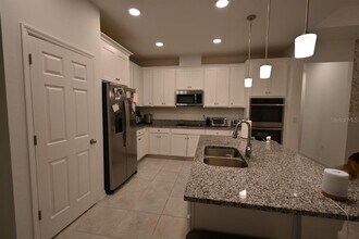 11996 Hilltop Farms Dr in Dade City, FL - Building Photo - Building Photo