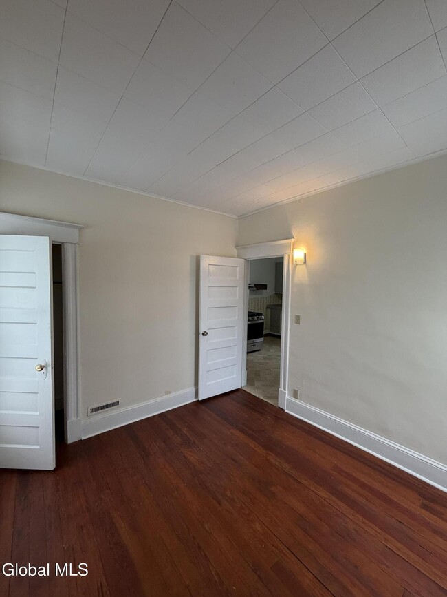 1111 Parkwood Blvd in Schenectady, NY - Building Photo - Building Photo