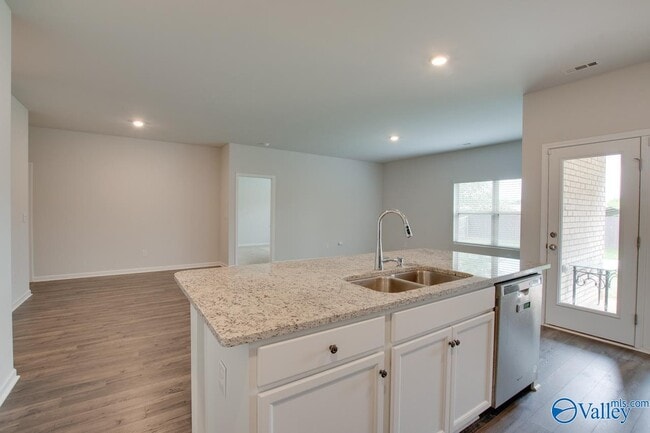 145 Branton Ct in New Market, AL - Building Photo - Building Photo
