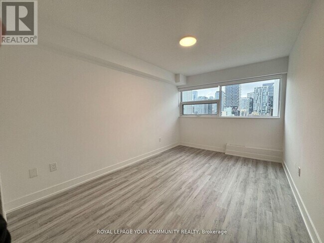 191 Sherbourne St in Toronto, ON - Building Photo - Building Photo