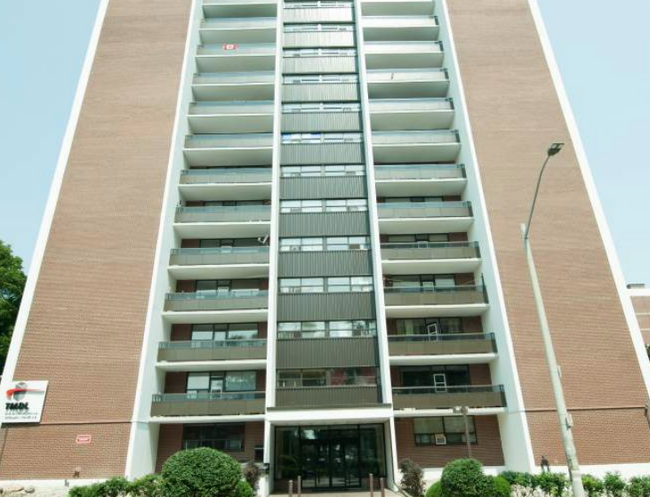 property at 30 High St E