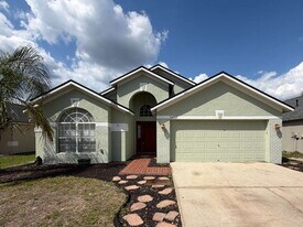 24317 Summer Wind Ct in Lutz, FL - Building Photo