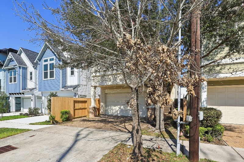 1210 Nadine St in Houston, TX - Building Photo