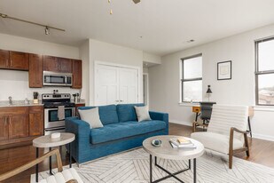 1016 18th Ave S in Nashville, TN - Building Photo