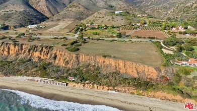 34077 Pacific Coast Hwy, Unit GH in Malibu, CA - Building Photo - Building Photo