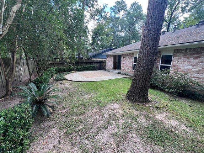 property at 21 N Waxberry Rd