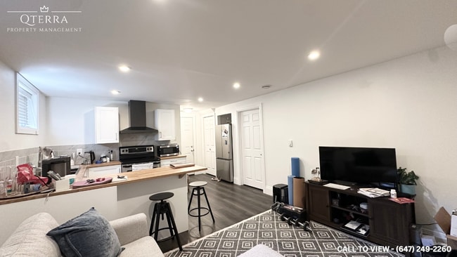 property at 562 Knight's Hill Rd