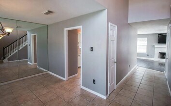 3005 Wood Hollow Dr in League City, TX - Building Photo - Building Photo