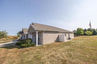 4463 Downey St, Unit 4545 in Jasper, IN - Building Photo - Building Photo