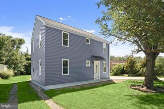 2917 E Lee Ave in Alexandria, VA - Building Photo - Building Photo