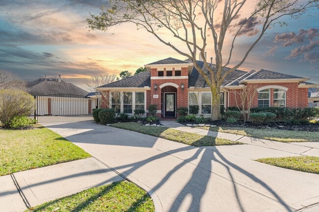 property at 5818 Bent Arbor Ln